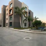 Silver Palm Compound